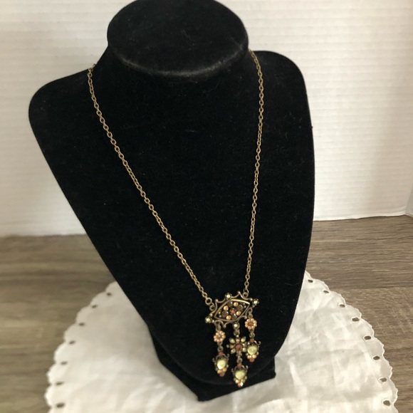 Vintage Jewelry - Vtg 90s Drop Necklace with Flower Design